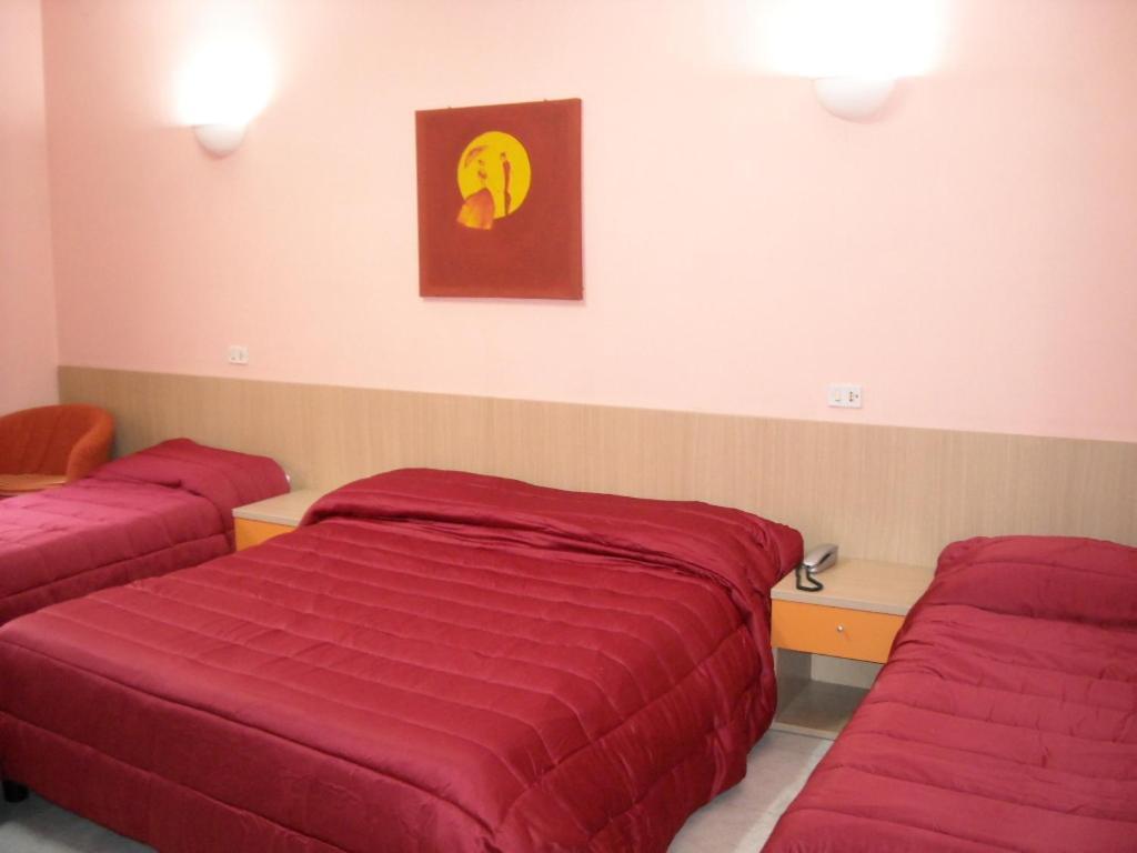 Hotel New Baby Καζέρτα Δωμάτιο φωτογραφία
